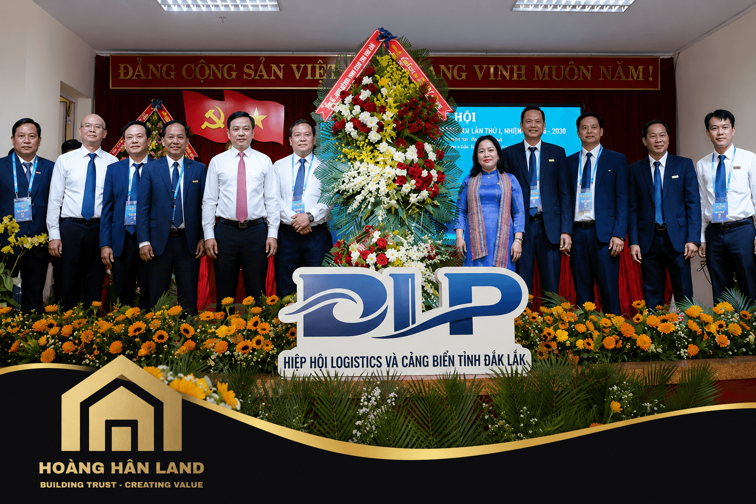 Lãnh đạo và đại biểu tham dự Đại hội Hiệp hội Logistics và Cảng biển tỉnh Đắk Lắk lần thứ I nhiệm kỳ 2026 – 2030